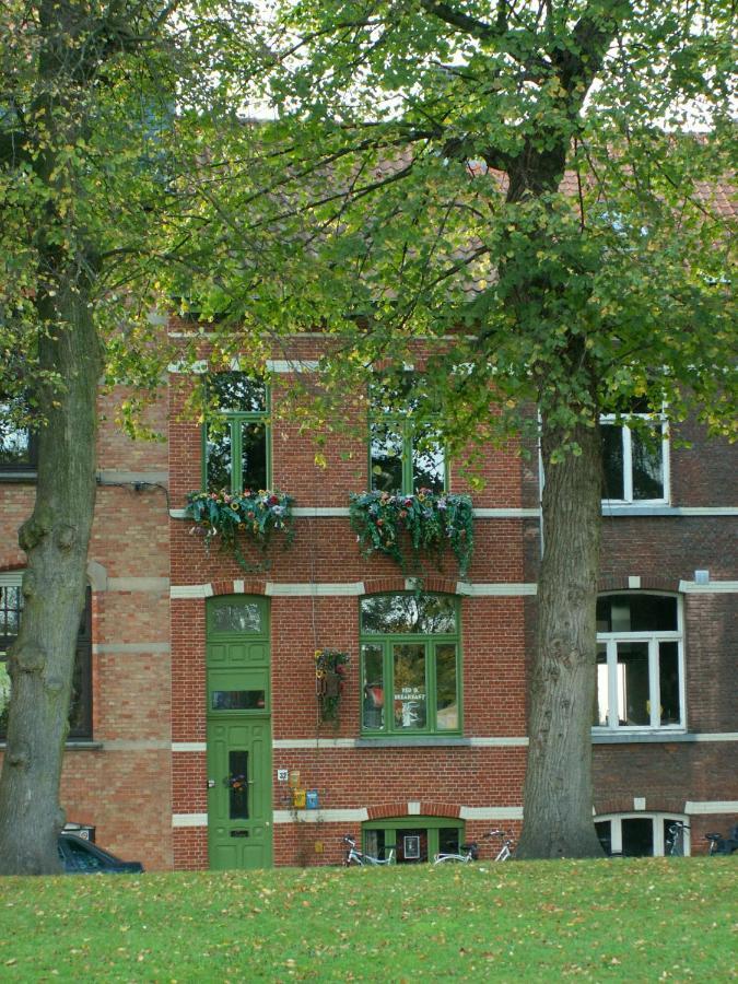 Expect The Unexpected !!! Bruges Luaran gambar